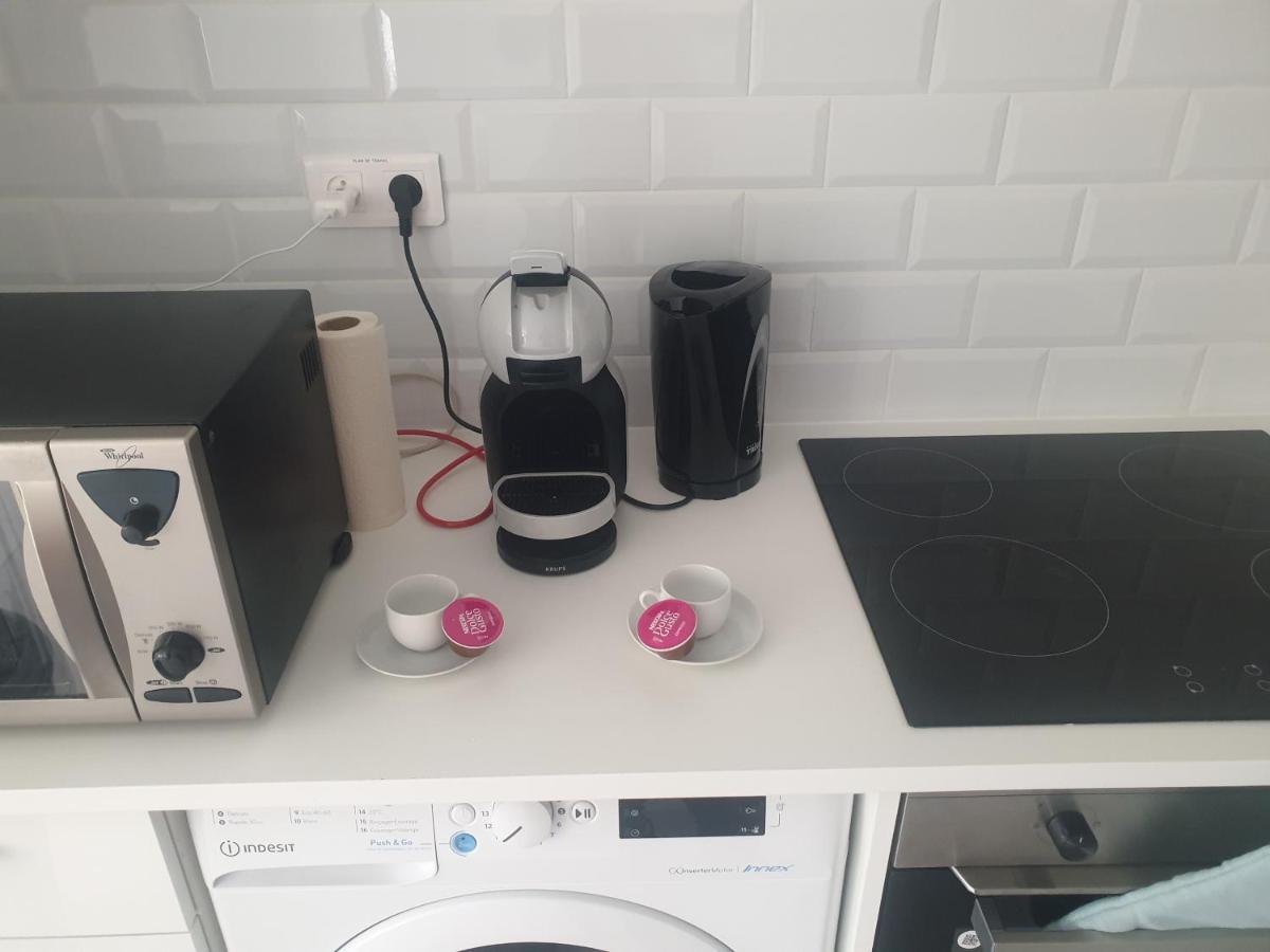 Appartements Renove 2023 Proche Aeroport 5Min, Gare Sncf 2 Min, Tramway Au Pied De L'Immeuble , Parking Possible, Renovated Apartments 2023 Near The Airport 5 Min, Train Station 2 Min, Tram Next To The Building 1 Min, Parking Possible 니스 외부 사진