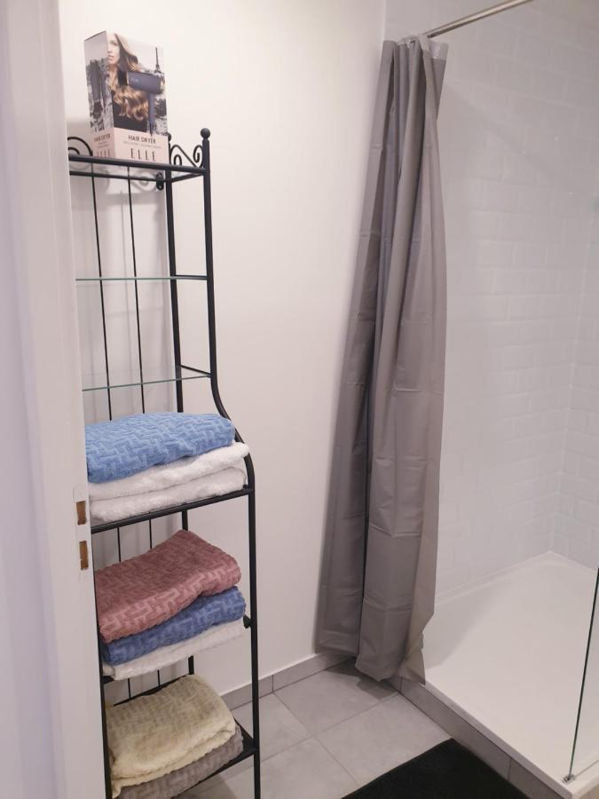 Appartements Renove 2023 Proche Aeroport 5Min, Gare Sncf 2 Min, Tramway Au Pied De L'Immeuble , Parking Possible, Renovated Apartments 2023 Near The Airport 5 Min, Train Station 2 Min, Tram Next To The Building 1 Min, Parking Possible 니스 외부 사진