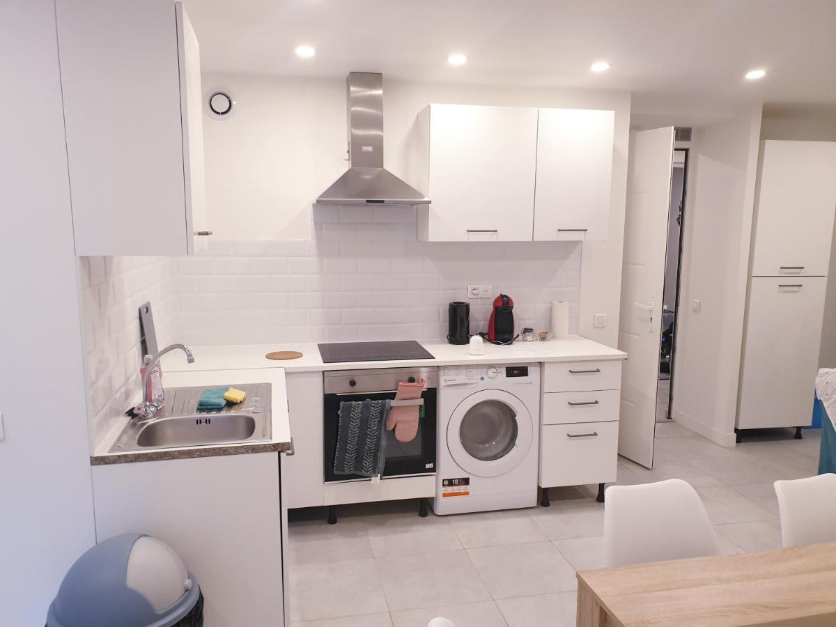 Appartements Renove 2023 Proche Aeroport 5Min, Gare Sncf 2 Min, Tramway Au Pied De L'Immeuble , Parking Possible, Renovated Apartments 2023 Near The Airport 5 Min, Train Station 2 Min, Tram Next To The Building 1 Min, Parking Possible 니스 외부 사진
