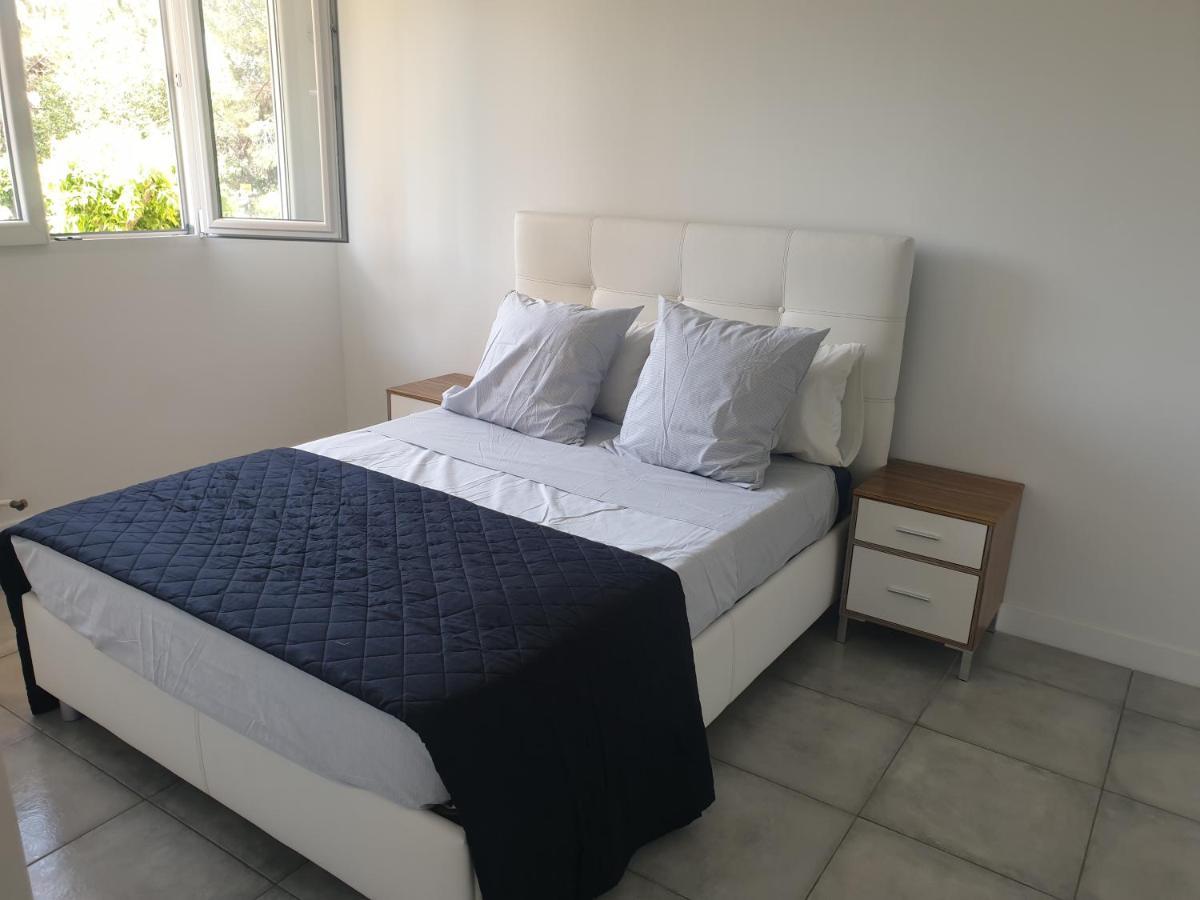 Appartements Renove 2023 Proche Aeroport 5Min, Gare Sncf 2 Min, Tramway Au Pied De L'Immeuble , Parking Possible, Renovated Apartments 2023 Near The Airport 5 Min, Train Station 2 Min, Tram Next To The Building 1 Min, Parking Possible 니스 외부 사진