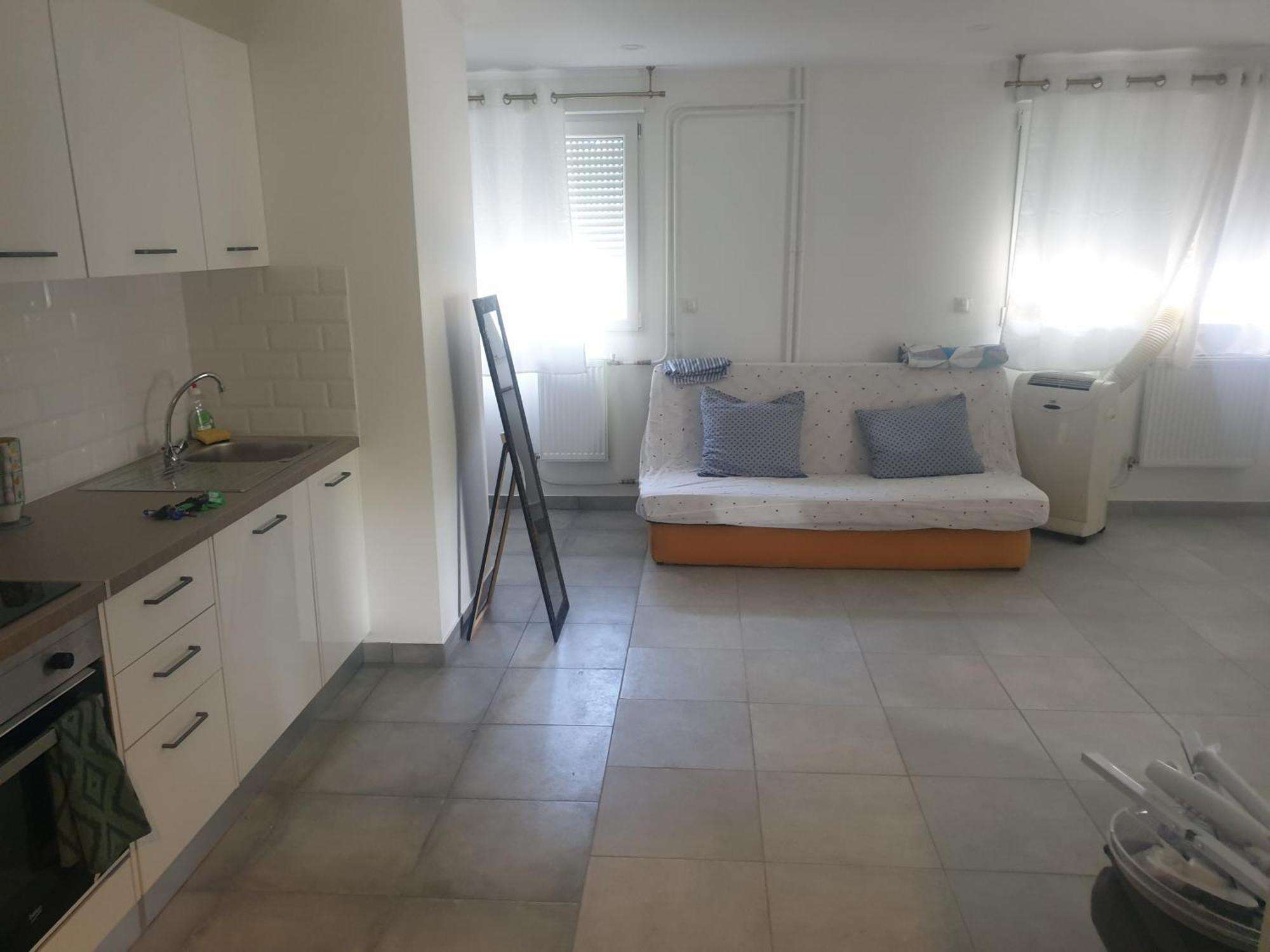 Appartements Renove 2023 Proche Aeroport 5Min, Gare Sncf 2 Min, Tramway Au Pied De L'Immeuble , Parking Possible, Renovated Apartments 2023 Near The Airport 5 Min, Train Station 2 Min, Tram Next To The Building 1 Min, Parking Possible 니스 객실 사진