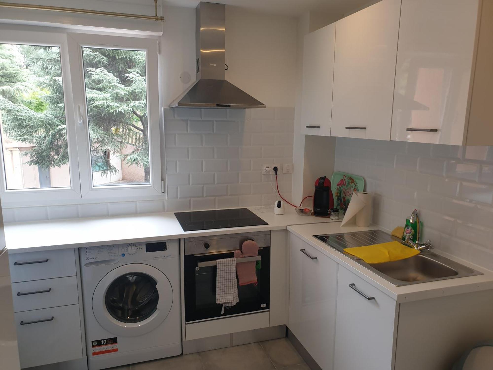 Appartements Renove 2023 Proche Aeroport 5Min, Gare Sncf 2 Min, Tramway Au Pied De L'Immeuble , Parking Possible, Renovated Apartments 2023 Near The Airport 5 Min, Train Station 2 Min, Tram Next To The Building 1 Min, Parking Possible 니스 객실 사진